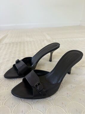Gucci black leather heels